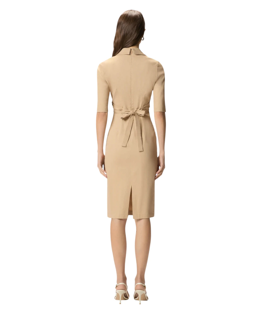 Robe asymétrique ALLYSON ajustée en mélange lin avec nœud et revers