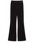 Pantaloni flare in maglia neri da donna, taglio svasato e vita alta, ideali per look eleganti e confortevoli invernali.