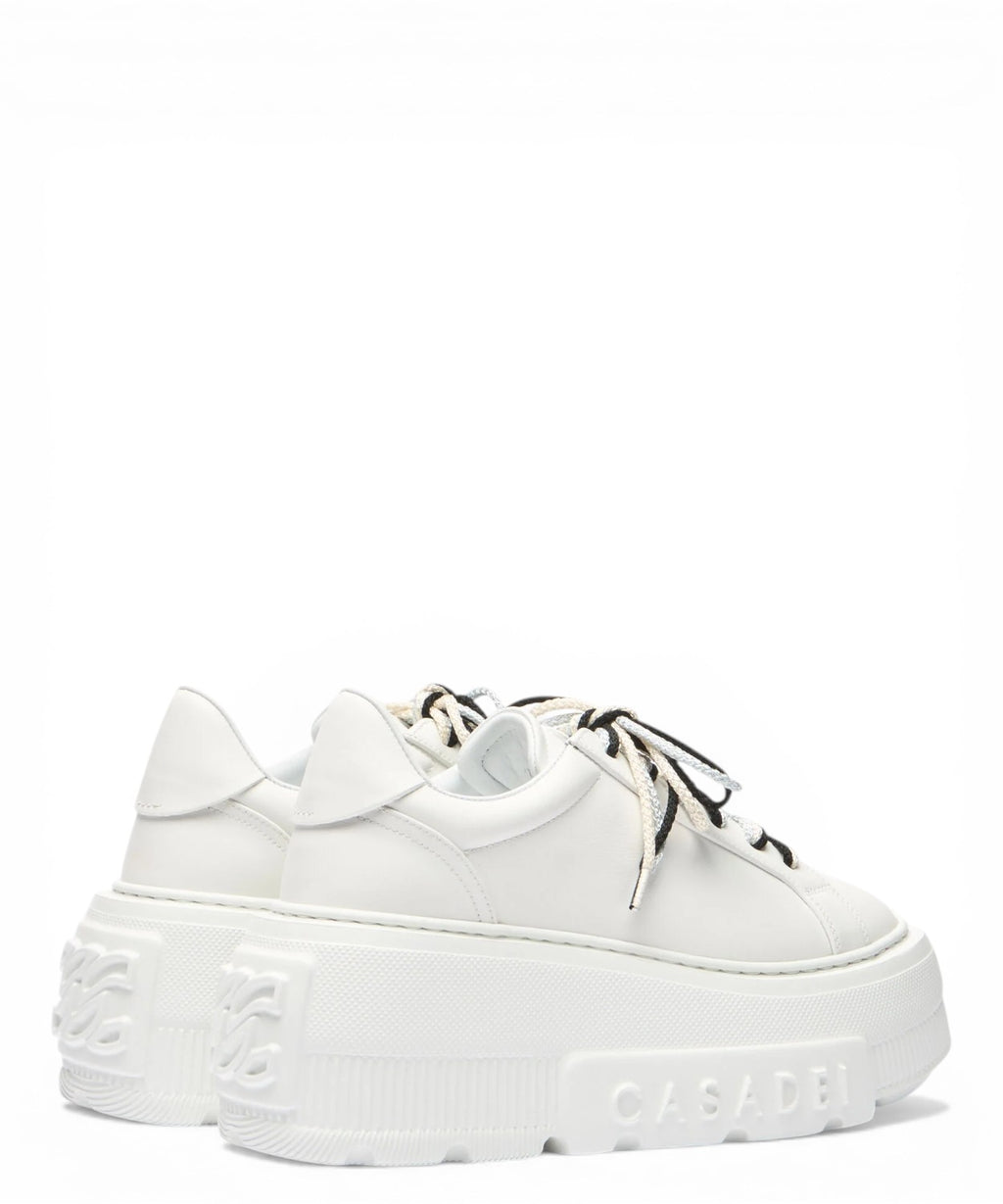 Baskets Casadei Nexus en cuir avec semelle compensée et lacets contrastants