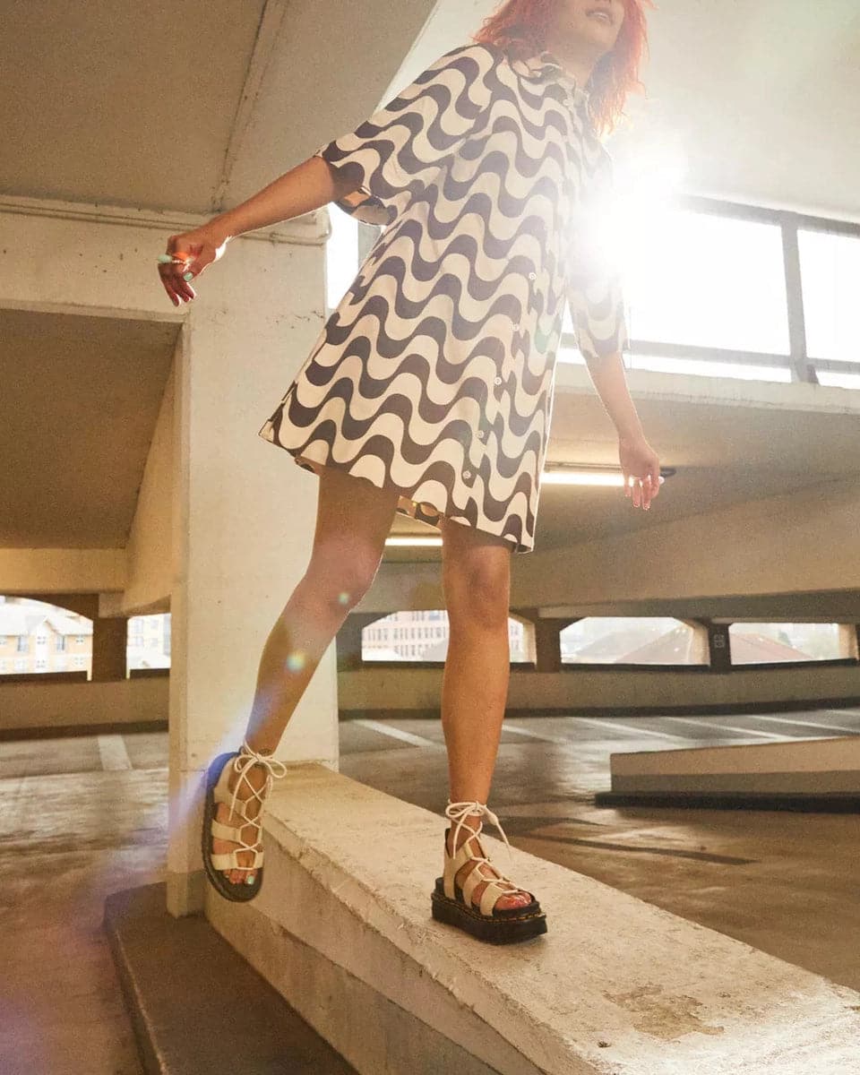 Sandali nartilla in pelle con lacci-Sandali-Dr. Martens-Vittorio Citro Boutique