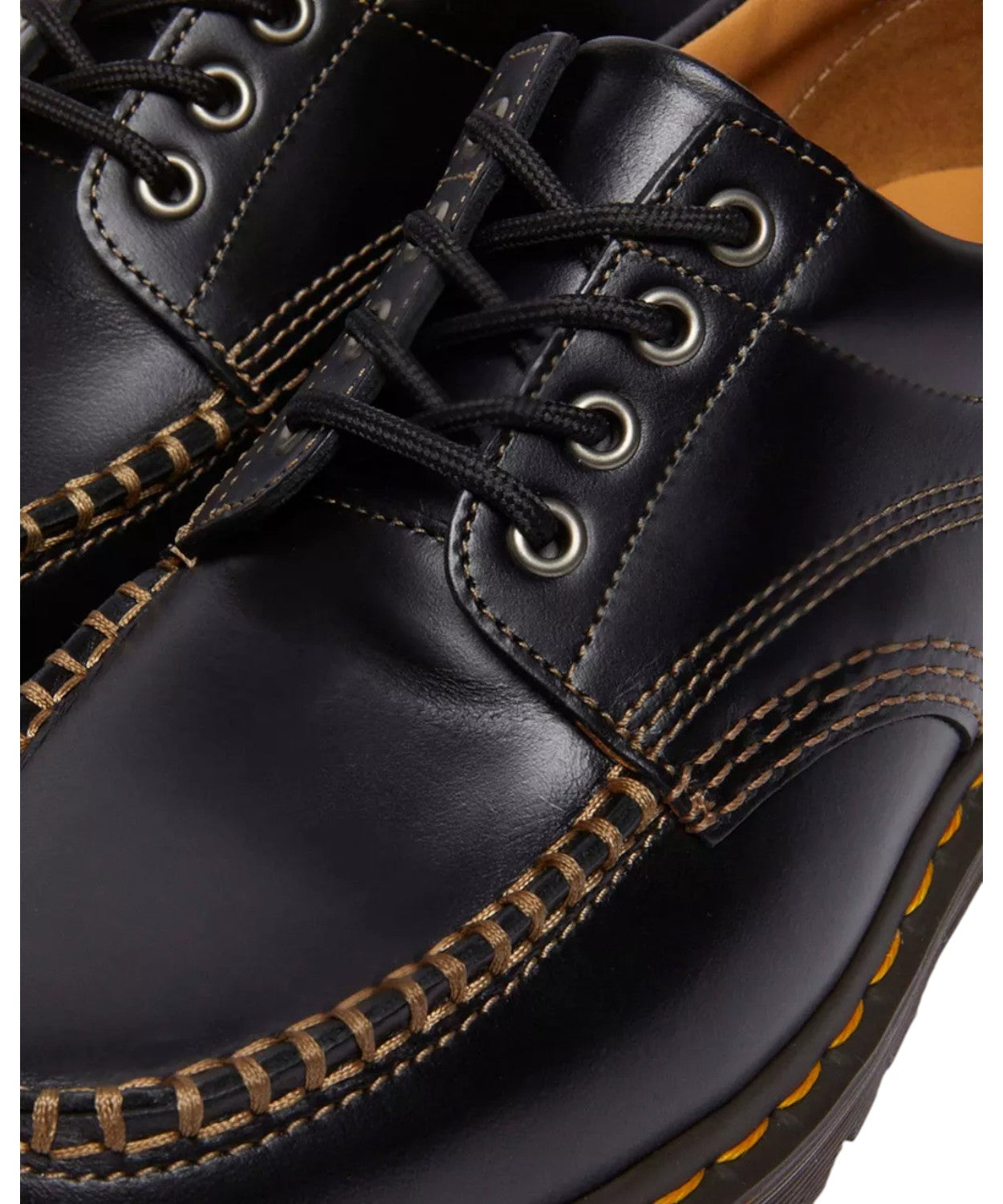 Dr. Martens Moc Toe Chaussures en Cuir Aniline