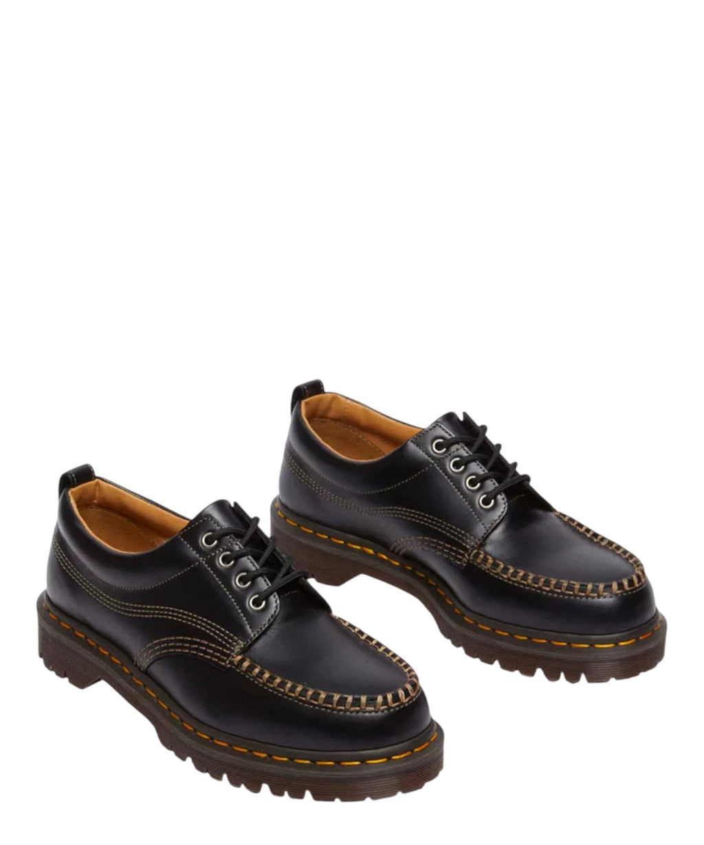 Dr. Martens Moc Toe Chaussures en Cuir Aniline