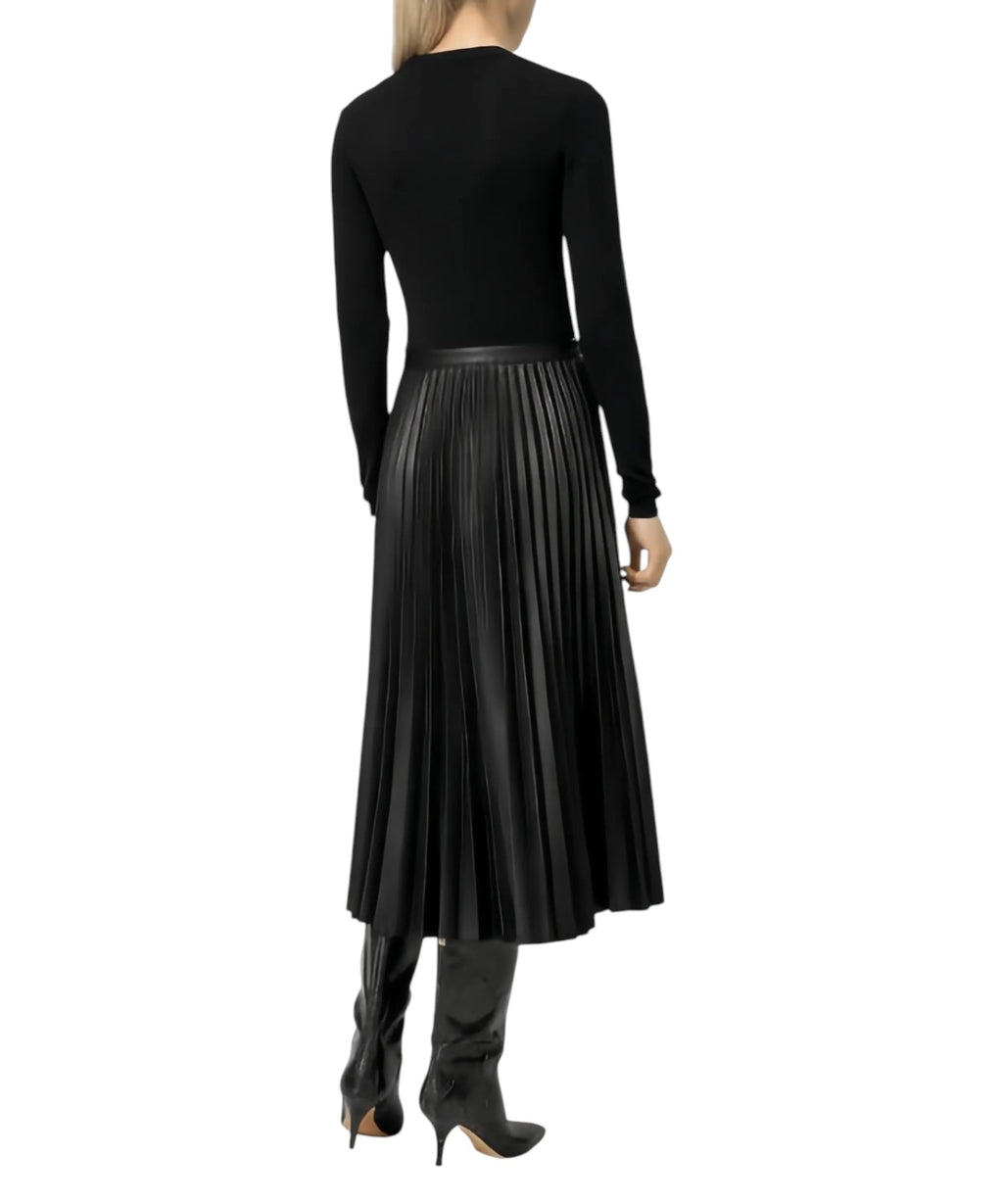 Robe midi plissée avec ceinture pour une élégance féminine