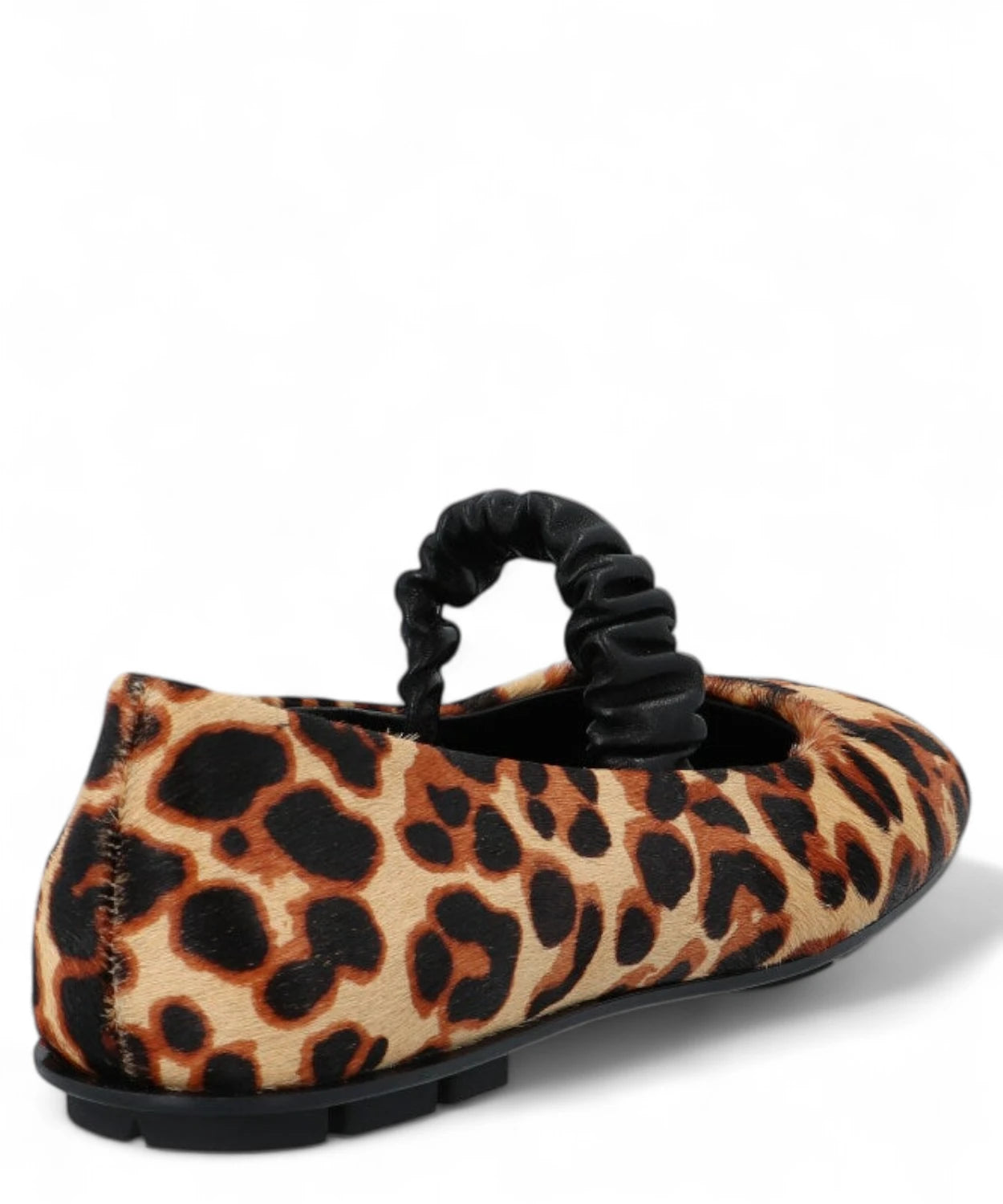 Retro della ballerina Baer Stra con stampa leopardata e cinturino elastico, perfetta per outfit chic e casual invernali.