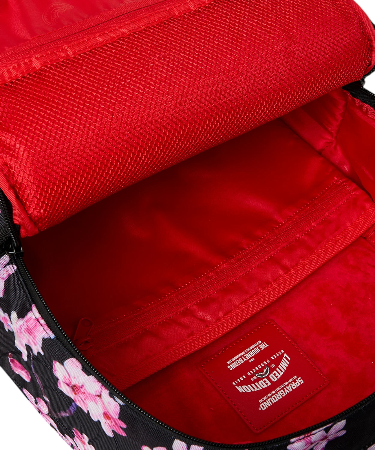 Zaino Sprayground Sakura Kimono DLXSV: Stile e Funzionalità