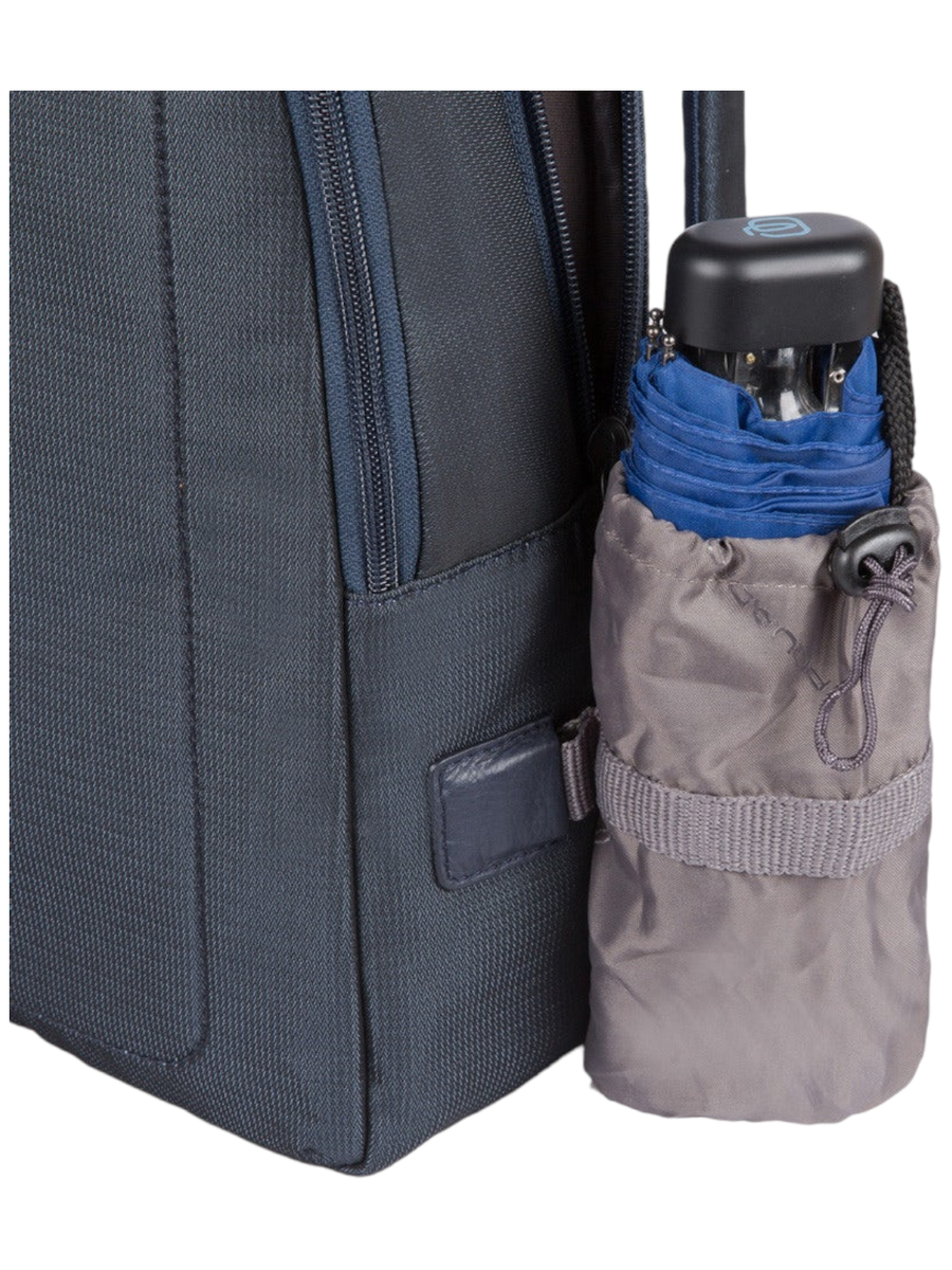Zainetto porta computer e porta ipad® con porta bottiglia o porta ombrello-Zaini-Piquadro-Vittorio Citro Boutique