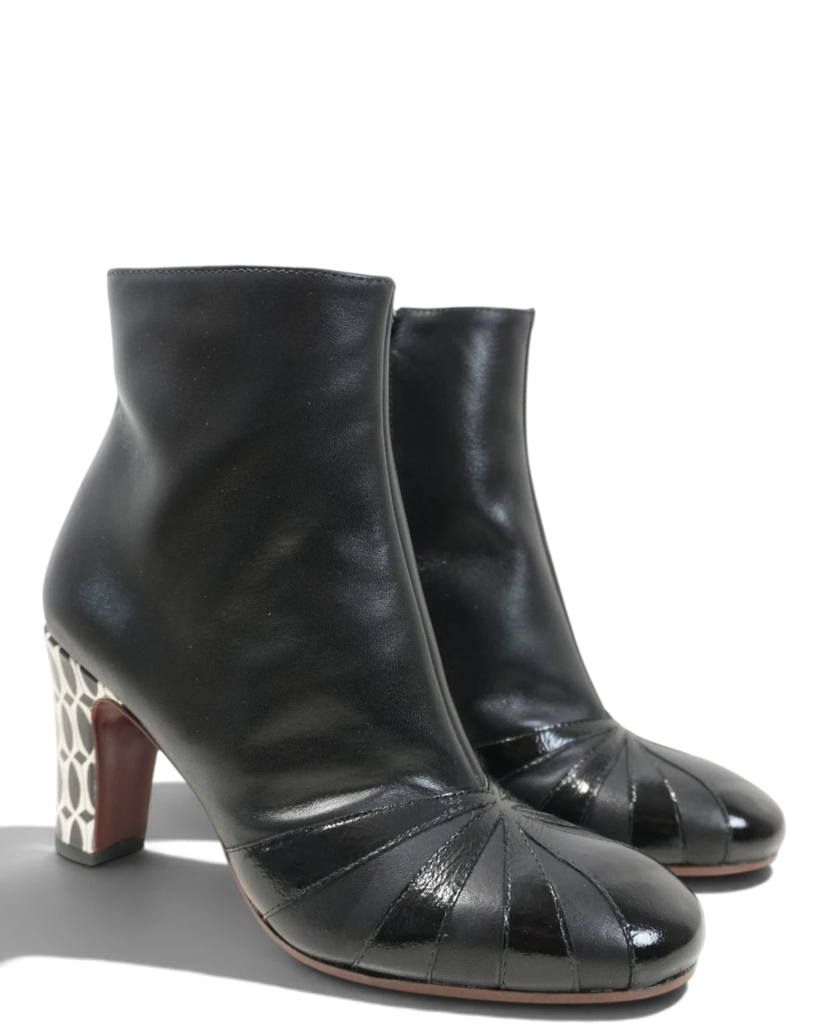 Bottines femme Chie Mihara en cuir noir brillant
