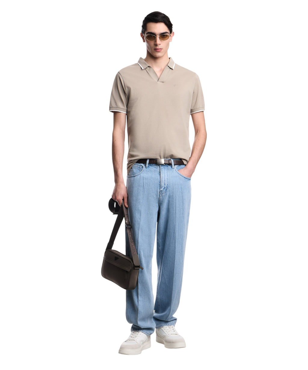 Polo homme en piqué de coton avec col en V