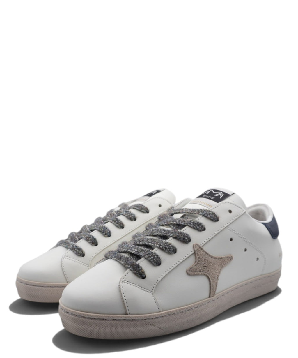 Baskets Homme AMA Brand 4715 SNK avec détails contrastés
