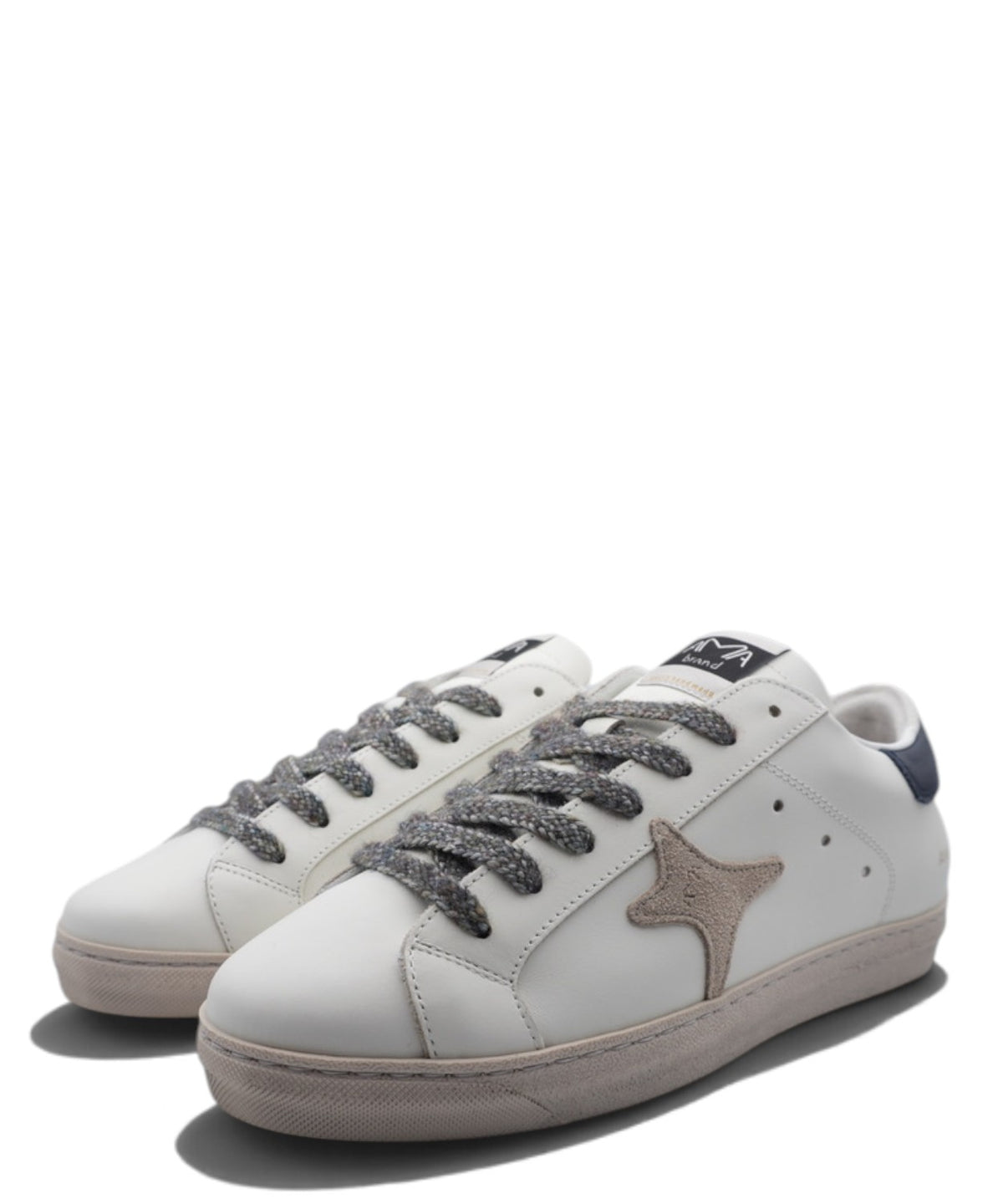 Baskets Homme AMA Brand 4715 SNK avec détails contrastés