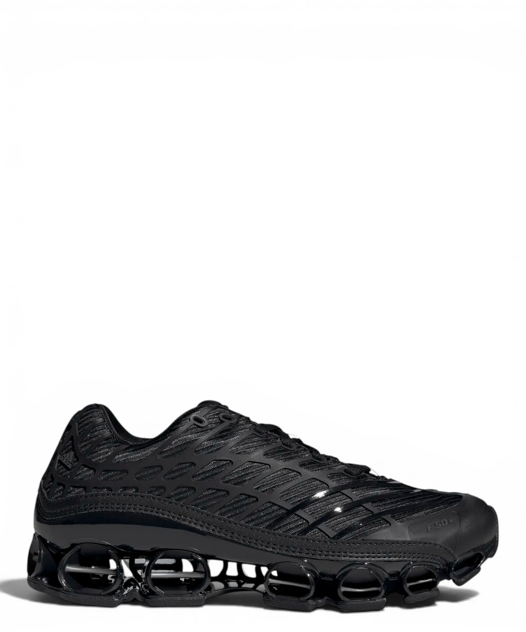 Baskets adidas Megaride F50 avec structure cage