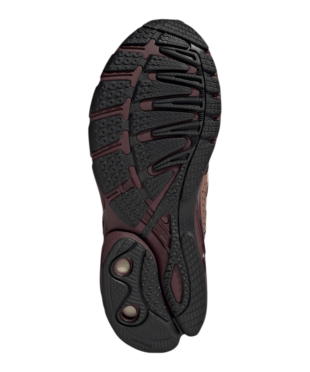 Scarpe adidas Adistar Control 5 per stile urbano