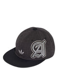 Casquette adidas Originals Rhinestone pour un style streetwear