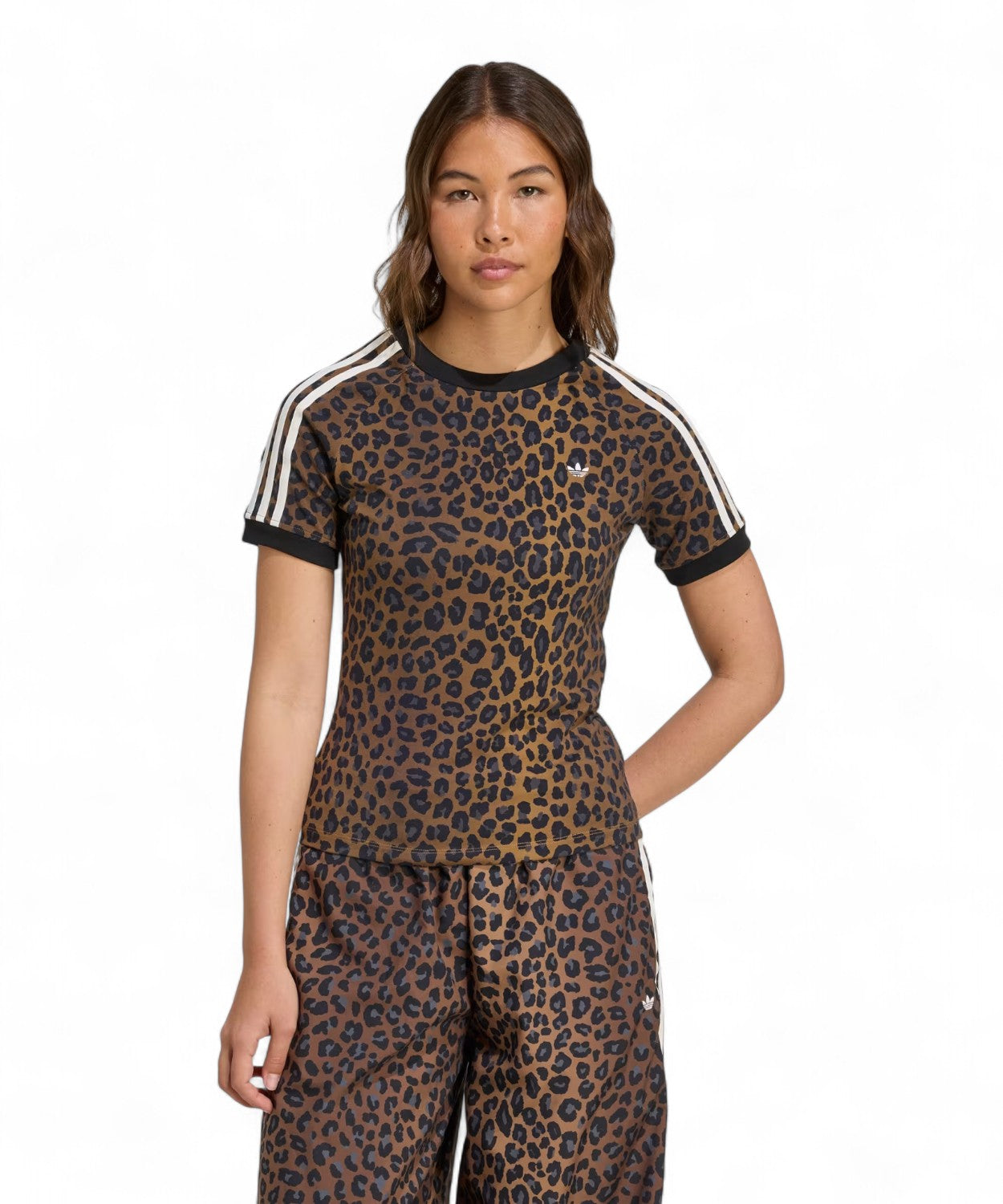 Adidas Leopard Cali T-Shirt Slim Fit in Cotone Elasticizzato-Adidas Originals-T-shirt-Vittorio Citro Boutique