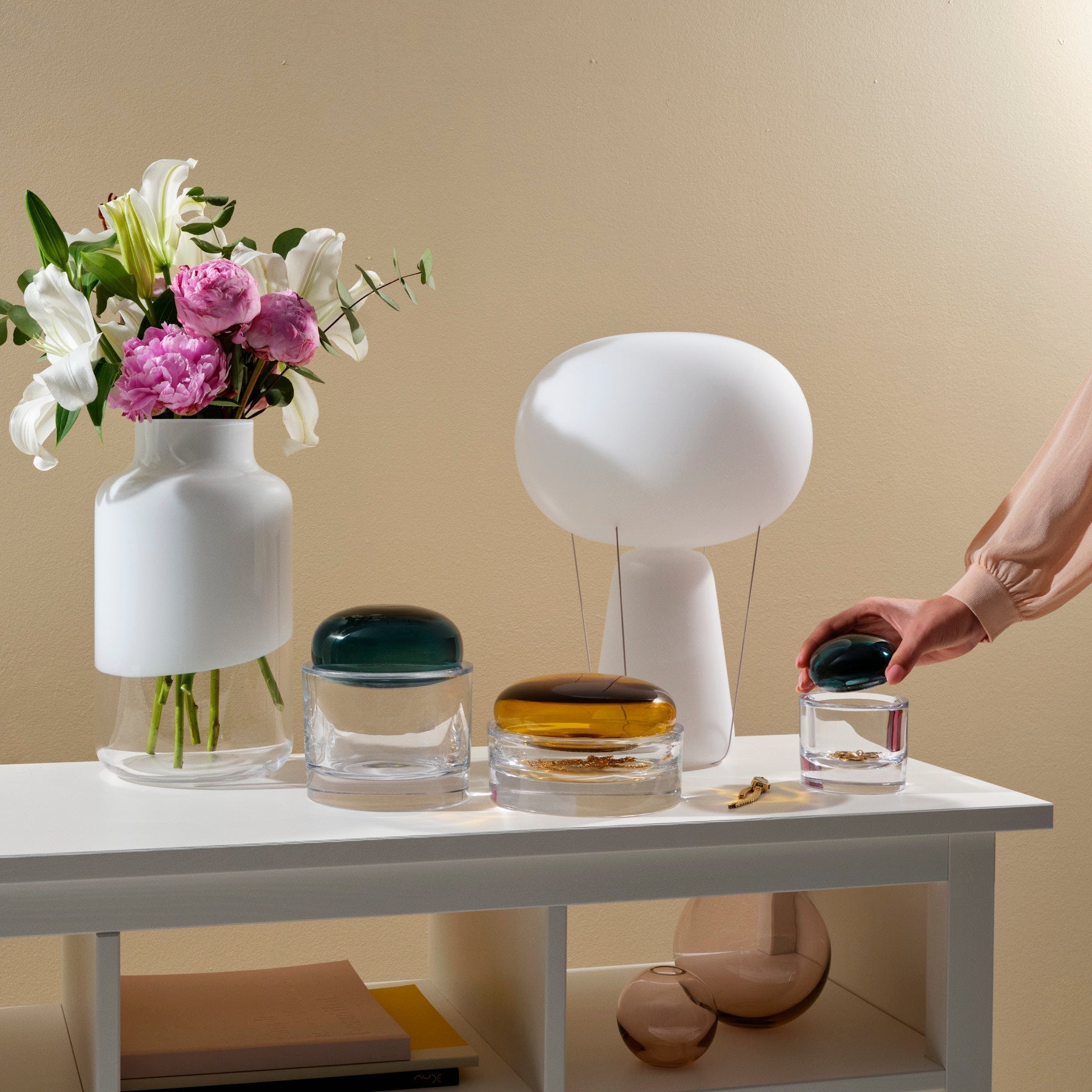 Magnolia Vase Medium-NUDE EU-Vasi-Vittorio Citro Boutique