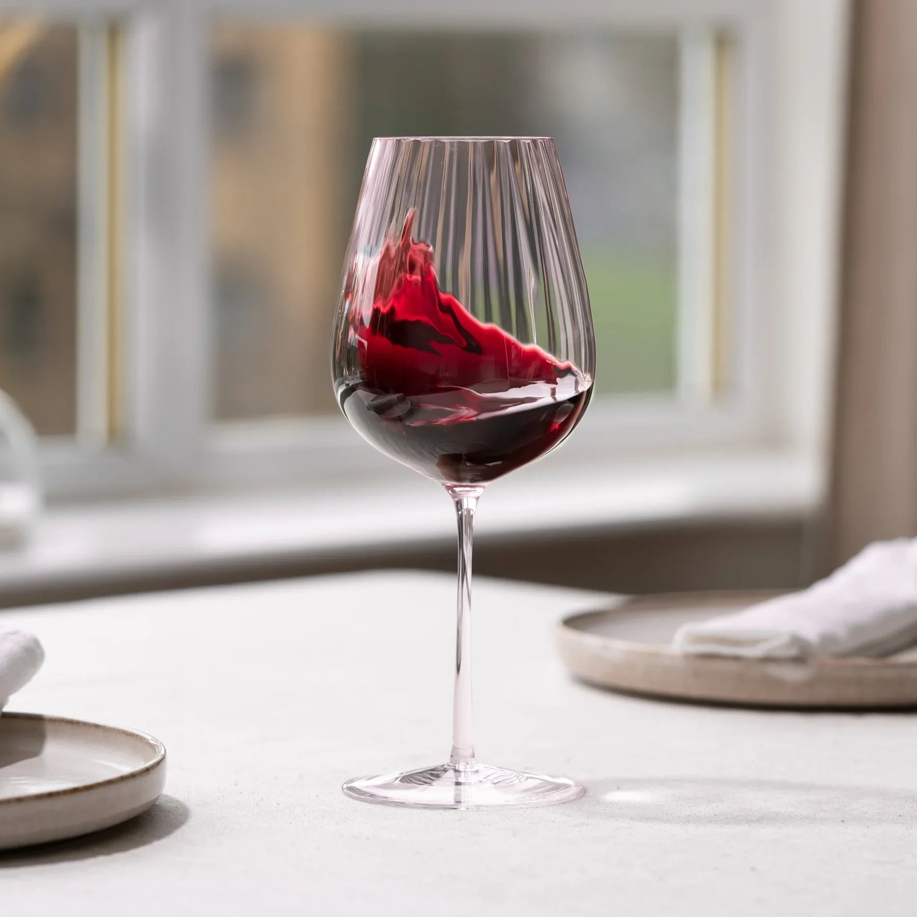 Set de 2 verres à vin rouge Round Up couleur rose antique.