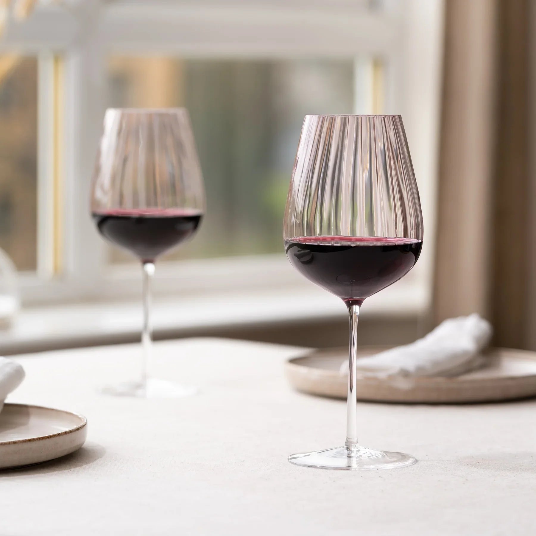 Set de 2 verres à vin rouge Round Up couleur rose antique.