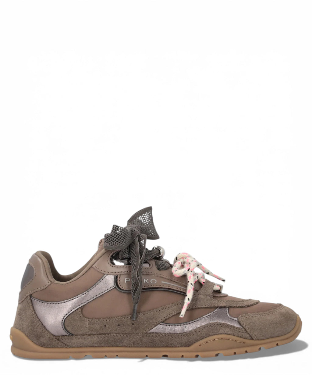 Sneakers Pinko YULIA 01 avec doubles lacets et applications