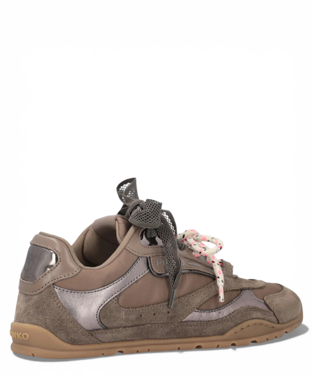 Sneakers Pinko YULIA 01 avec doubles lacets et applications