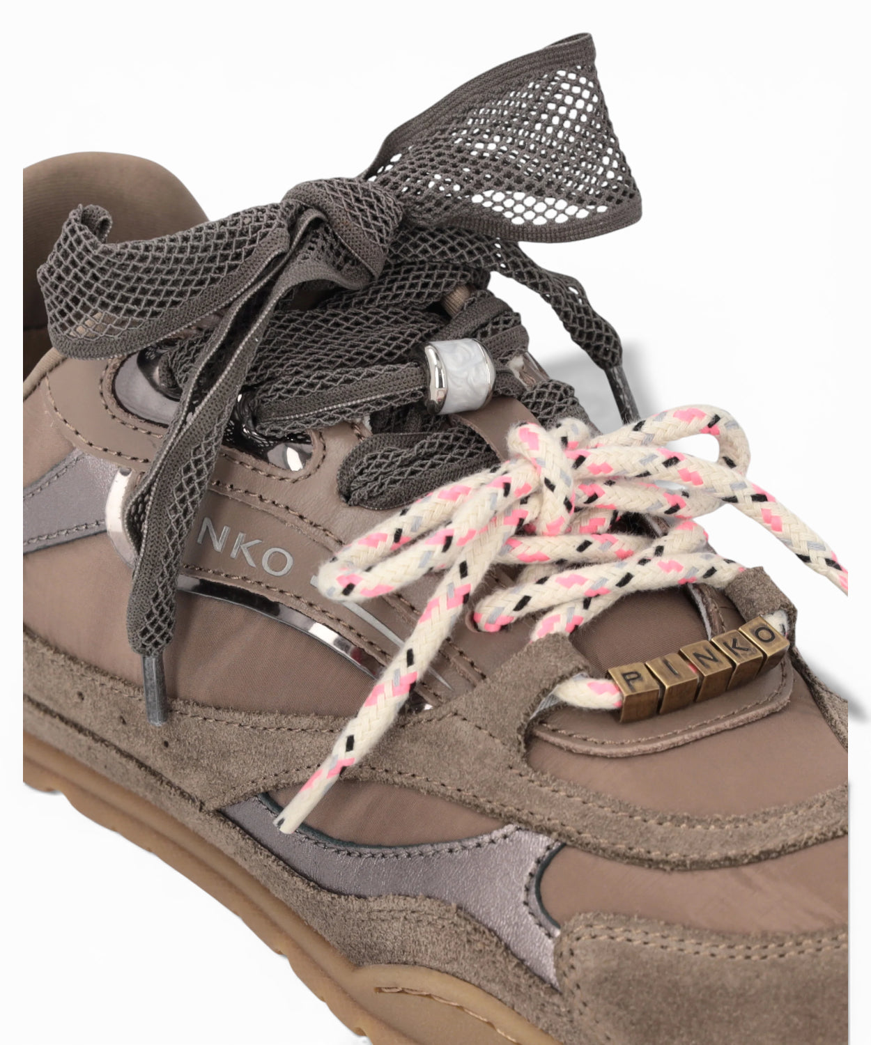 Sneakers Pinko YULIA 01 con doppi lacci e applicazioni