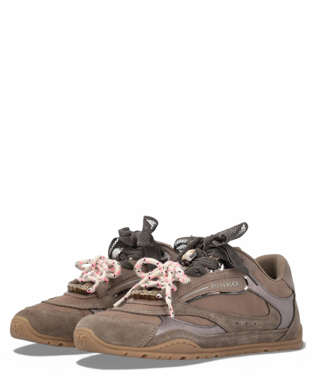 Sneakers Pinko YULIA 01 avec doubles lacets et applications