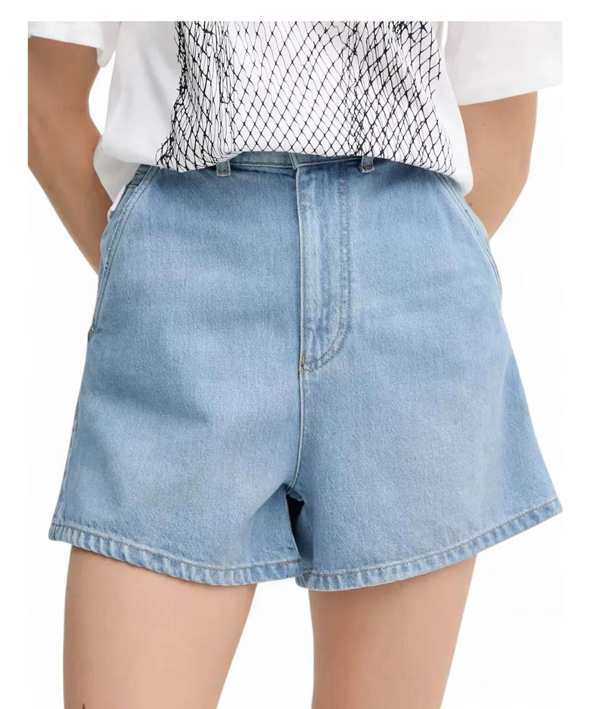 Shorts Vita Alta in Denim Effetto Used – Modello J77 Regular Fit-Shorts-Emporio Armani-Vittorio Citro Boutique