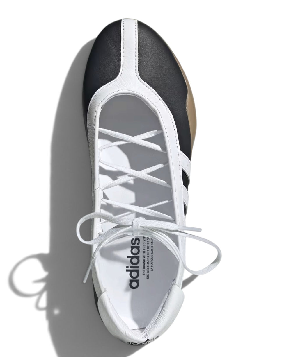 Baskets Adidas Taekwondo Mei Ballerines en cuir