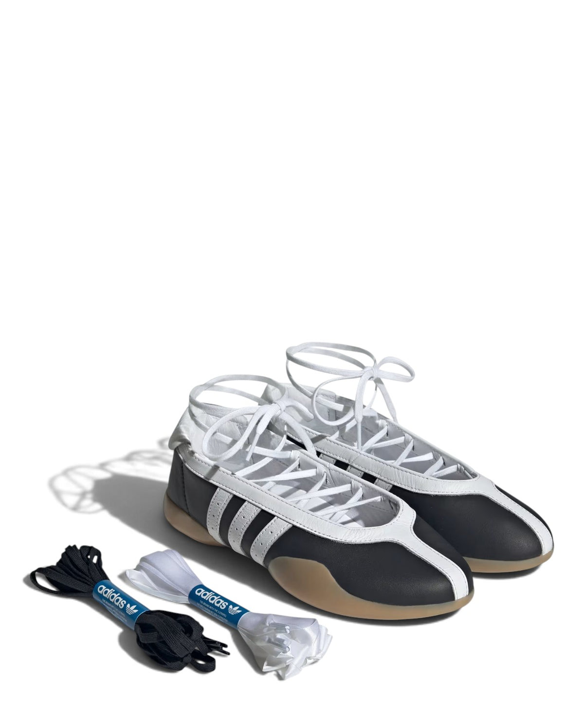 Baskets Adidas Taekwondo Mei Ballerines en cuir