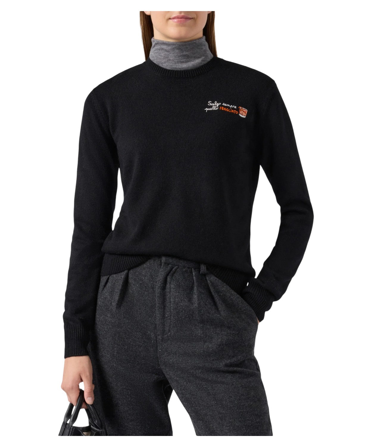 Maglione New Queen in misto cashmere nero con ricamo “Scelgo sempre quello sbagliato”-Mc2 Saint Barth-Maglieria-Vittorio Citro Boutique