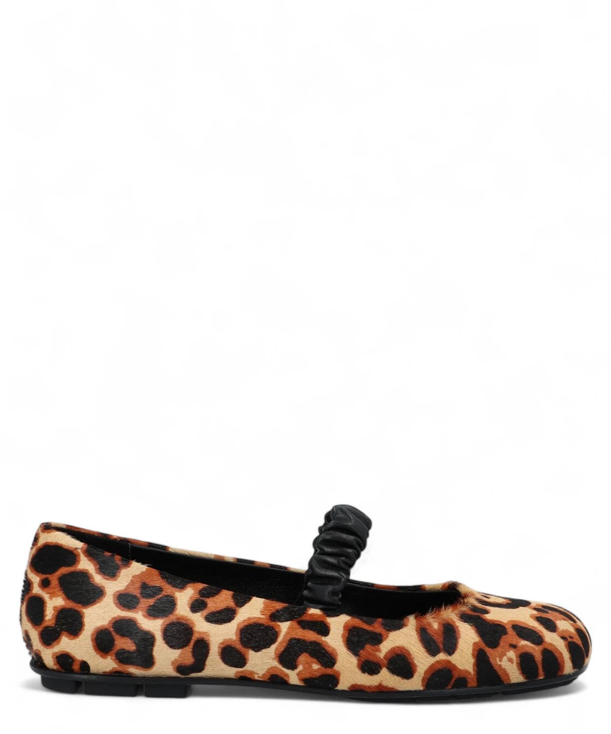 Ballerina leopardata Baer Stra chic e confortevole in cavallino con cinturino elastico nero, vista laterale su sfondo bianco.