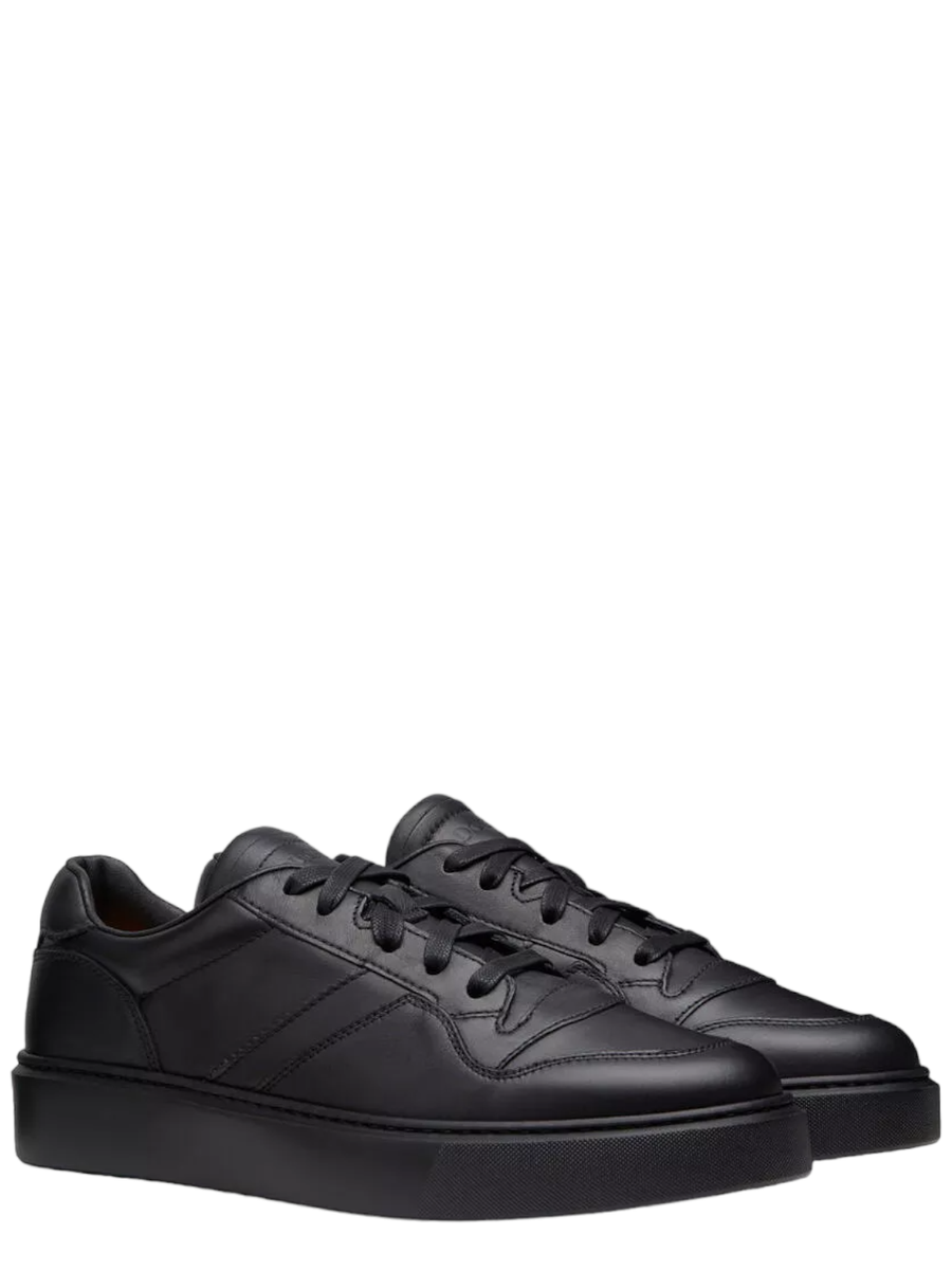 Sneaker in pelle nera-Doucal'S-Sneakers-Vittorio Citro Boutique