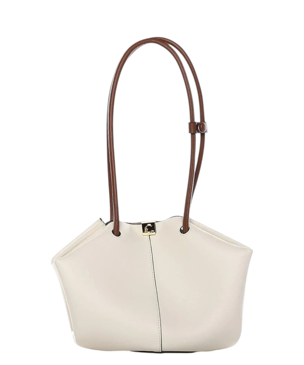 Sac Coccinelle Kamy en cuir avec fermeture magnétique