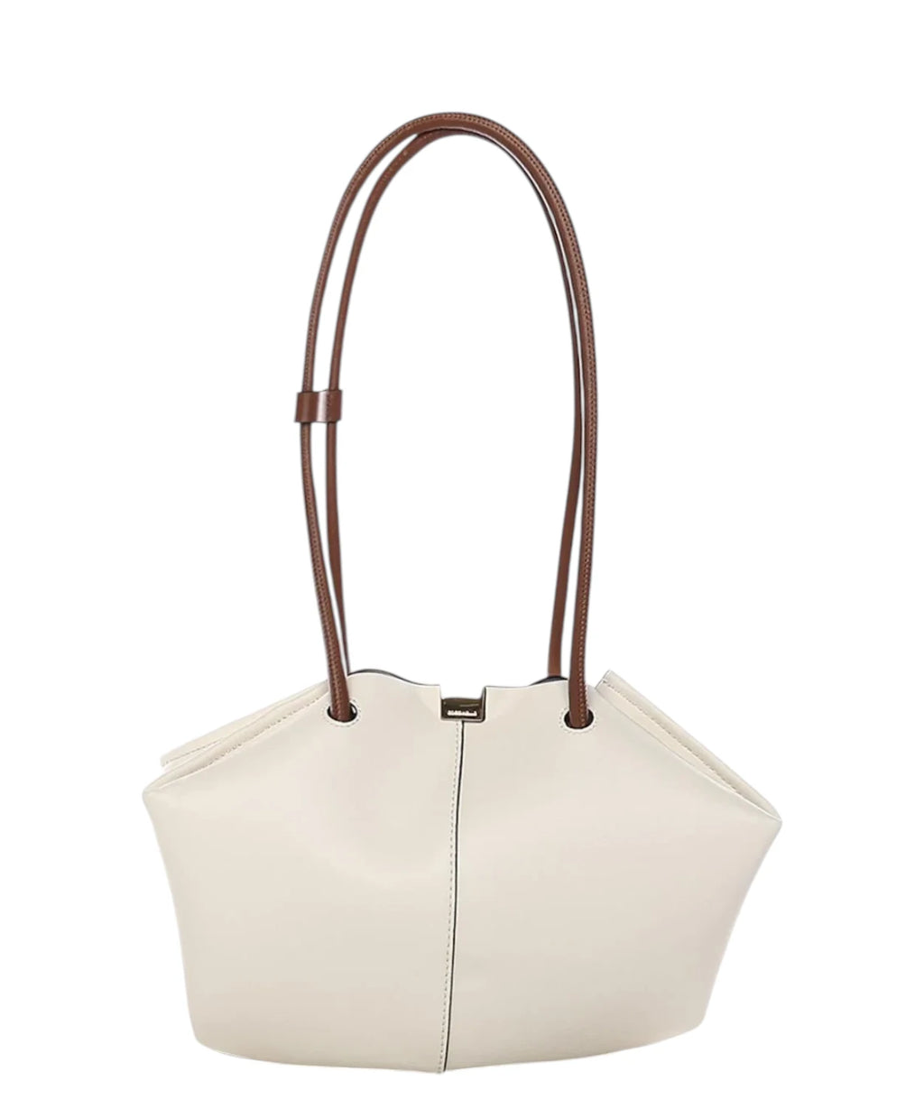 Sac Coccinelle Kamy en cuir avec fermeture magnétique