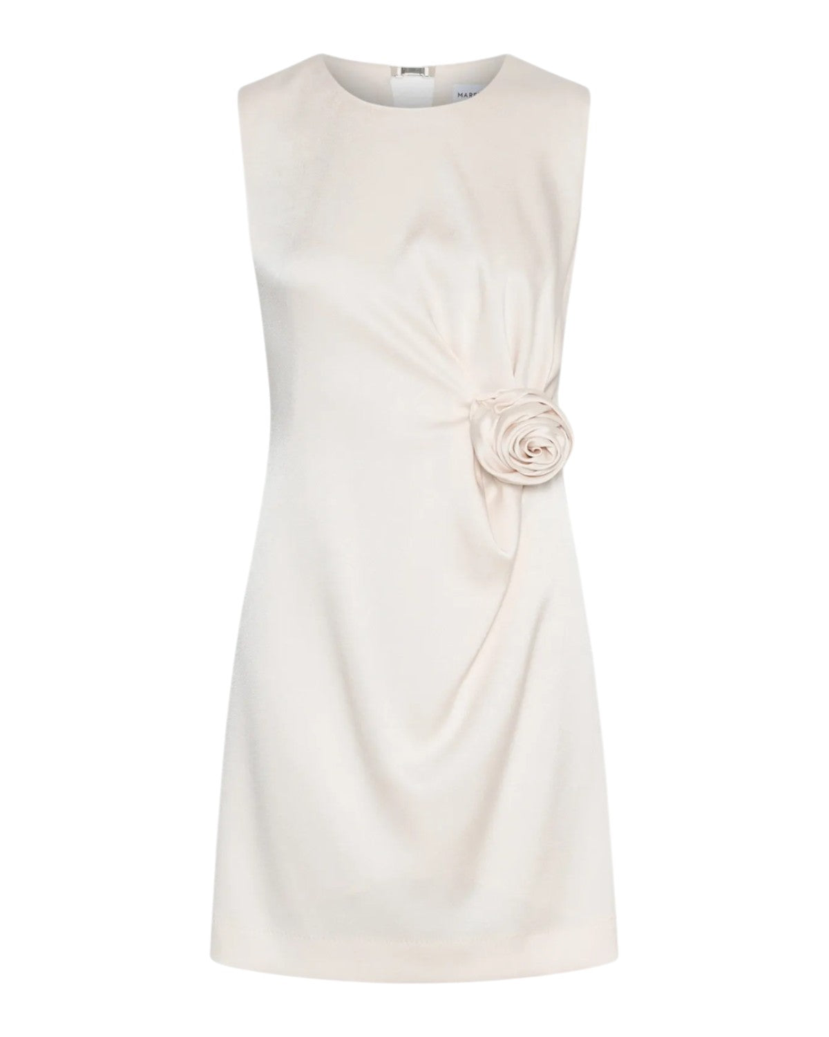 Robe CARENA courte sans manches en satin avec fleur appliquée et drapé