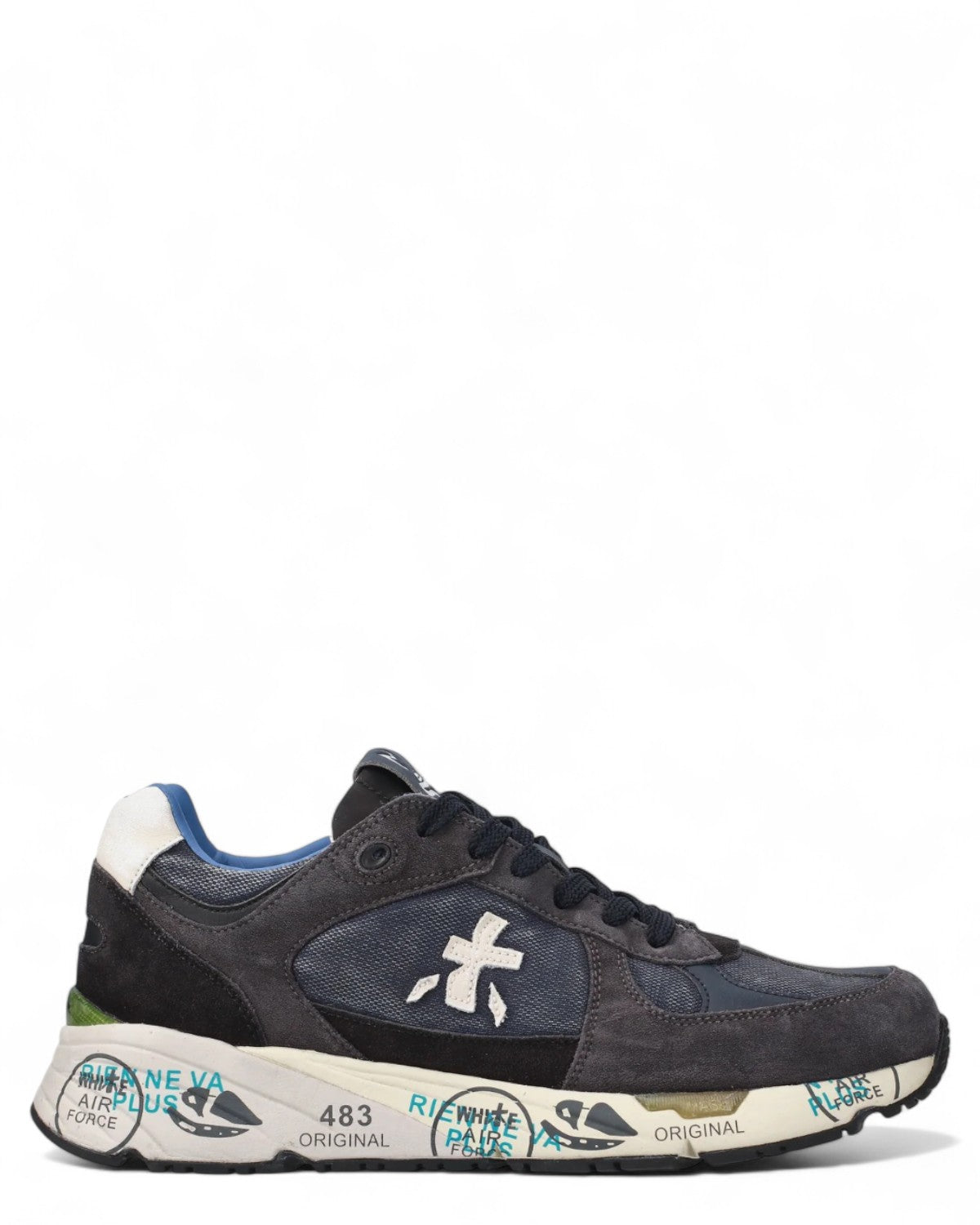Sneakers Premiata Mase 7819 in pelle e tessuto blu scuro con suola bianca decorata, perfette per look casual invernali da uomo.