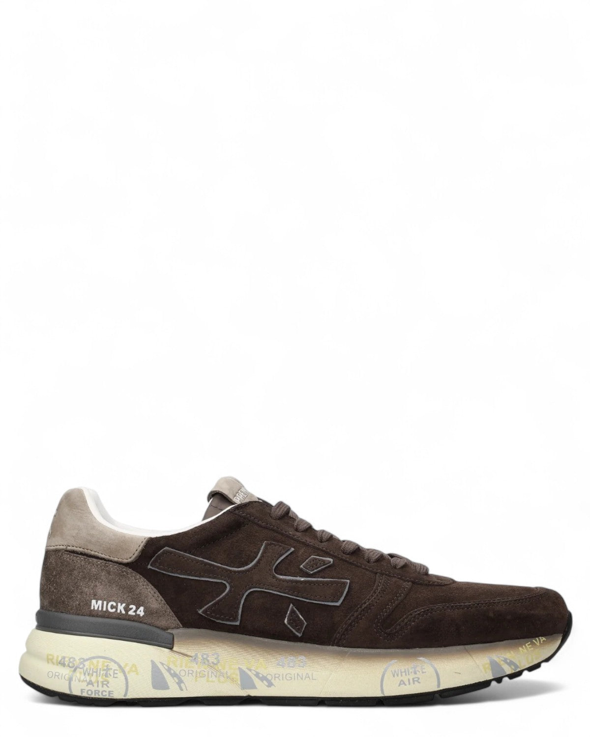 Sneakers Premiata Mick 7898 in pelle marrone con suola vintage, perfette per look urban-chic e comfort quotidiano.