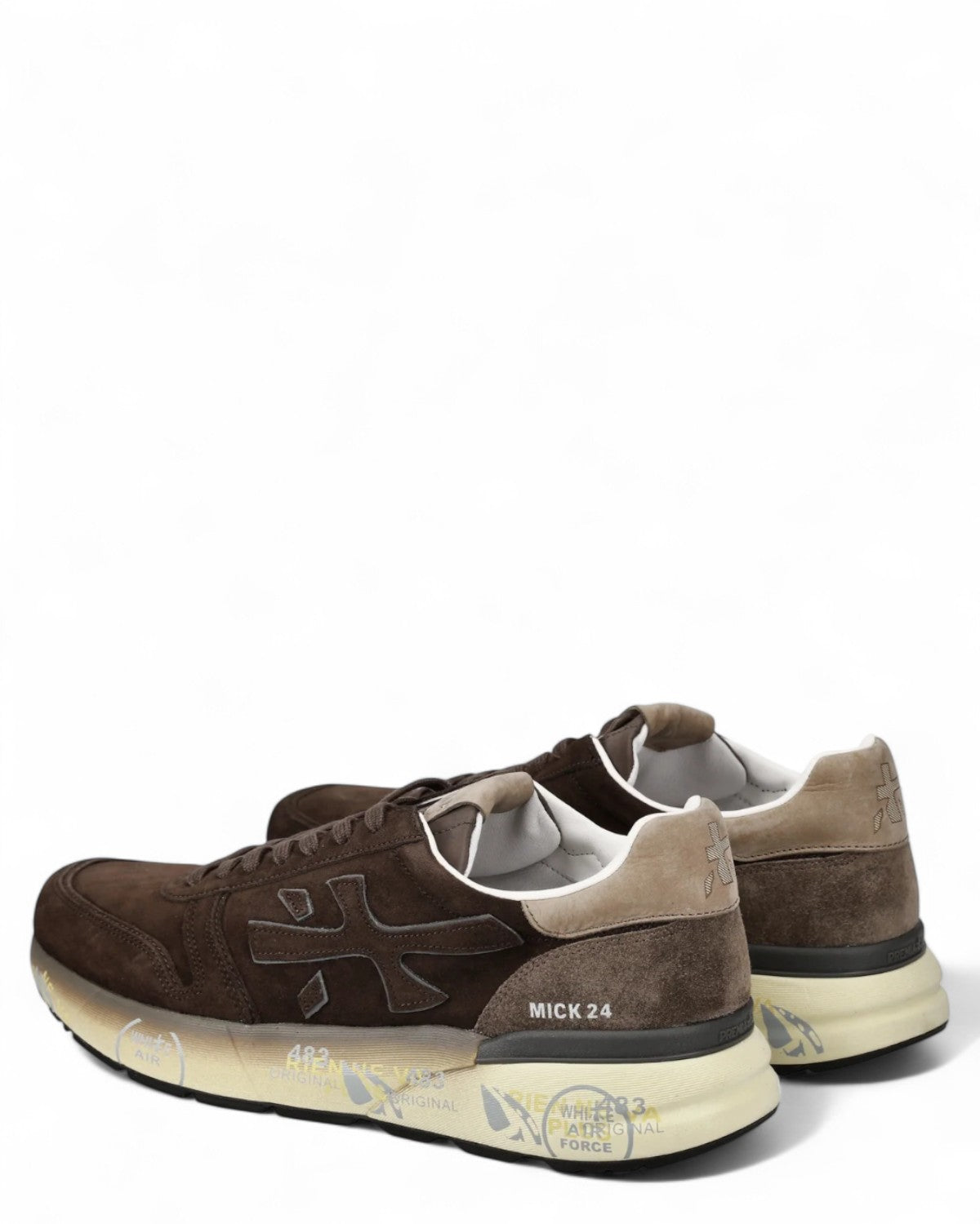 Retro sneakers Premiata Mick 7898 marroni, mix di pelle e suede con suola beige decorata per un look distintivo.