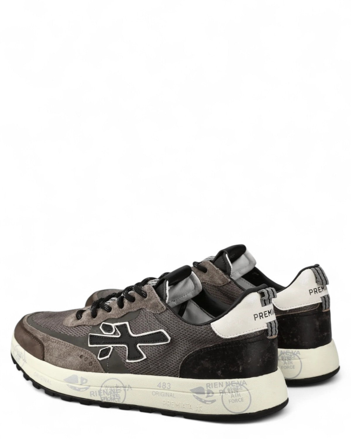 Dettaglio posteriore sneakers Premiata Nous 7725 Uomo, tallone bianco con logo, perfette per un look casual e contemporaneo.
