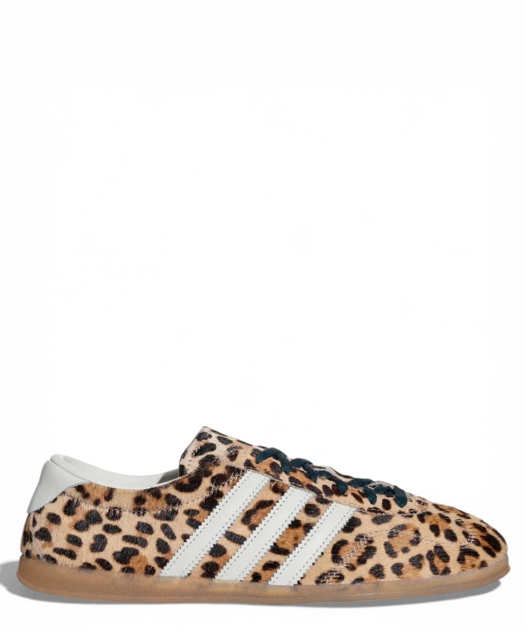 Baskets Adidas Gazelle Lo Pro W motif animalier