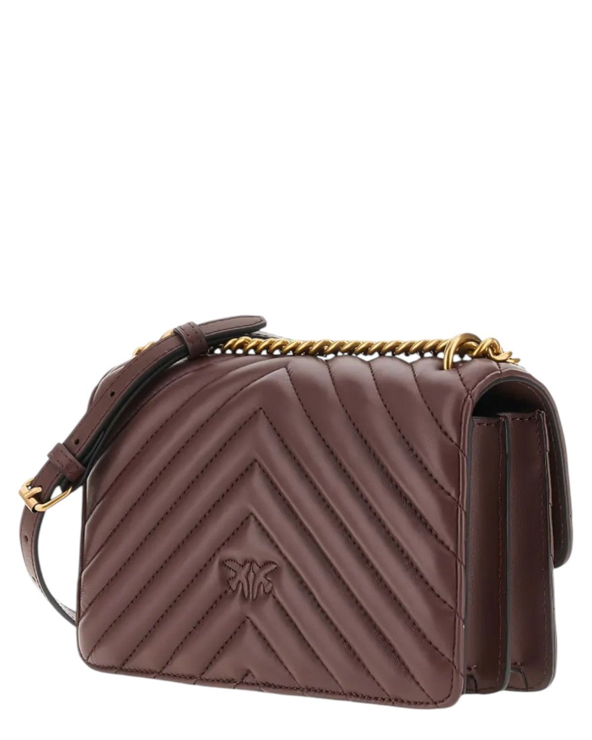 Vista laterale della Mini Love Bag Chevron in nappa trapuntata con logo impresso e tracolla regolabile, ideale per outfit donna FW26.