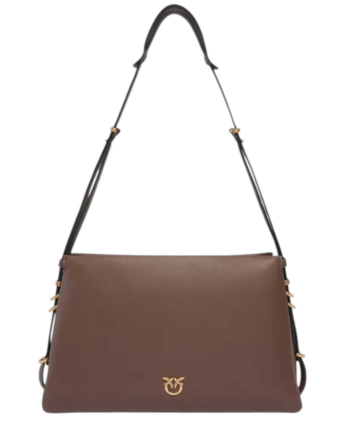 Borsa a tracolla Pinko in pelle marrone con tre soffietti e logo dorato, design elegante per look invernali sofisticati.