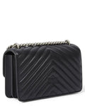 Vista posteriore della Mini Love Bag Chevron in nappa trapuntata nera con logo in rilievo e tracolla a catena, perfetta per look invernali da donna.