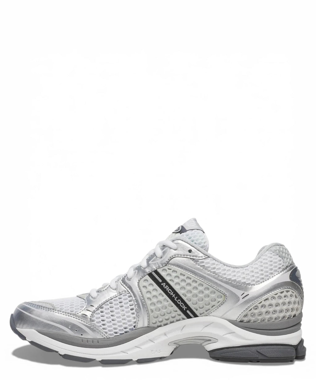 Baskets Saucony ProGrid Triumph 4 – Confort et Style Rétro