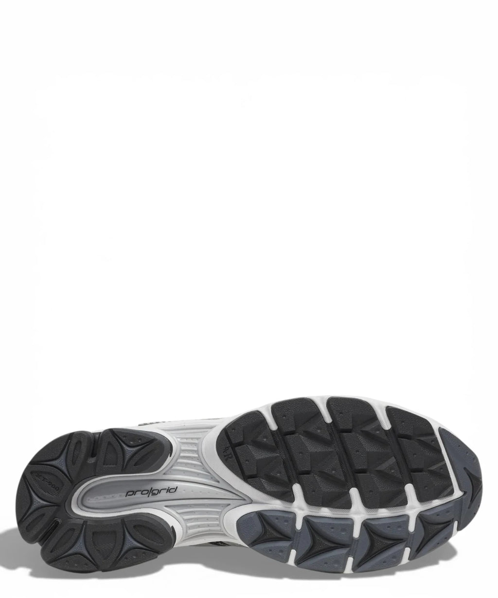 Baskets Saucony ProGrid Triumph 4 – Confort et Style Rétro