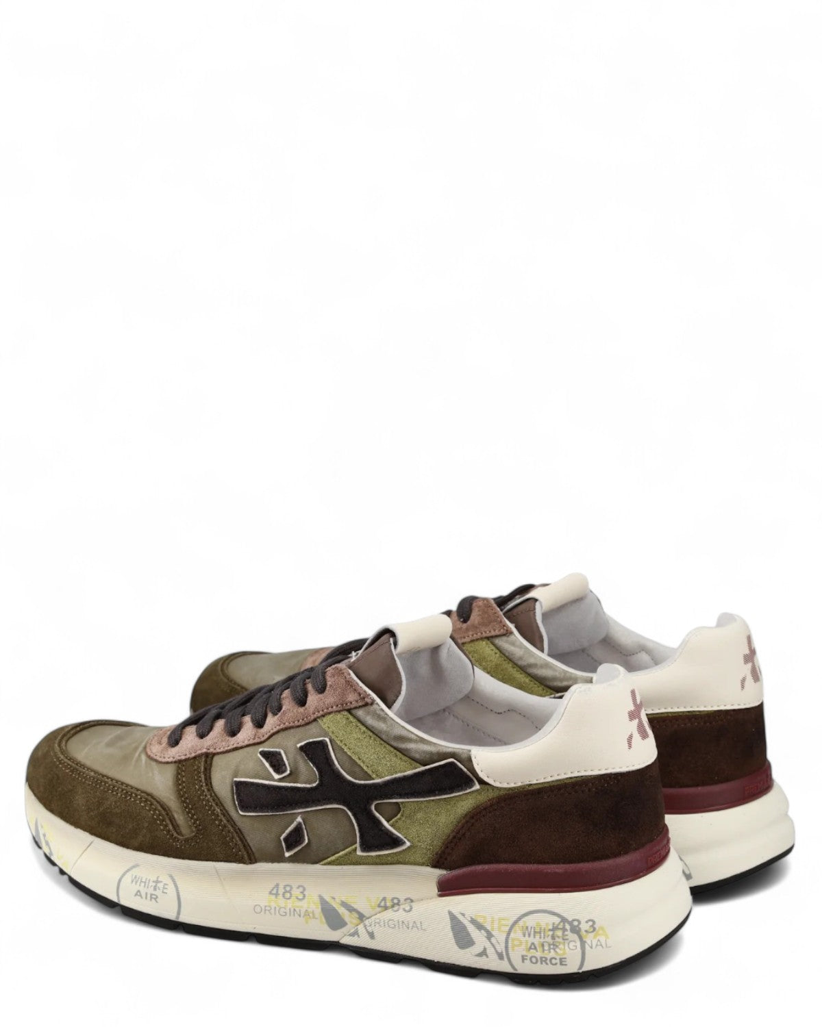 Sneakers Mick 7717 - Comfort e Design Moderno, retro e lato interno con dettagli logo e suola decorata, perfette per l'inverno.