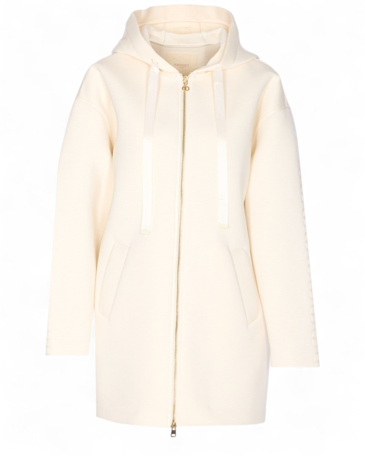 Giacca con cappuccio Twinset color panna con zip frontale e tasche laterali, perfetta per l'inverno 2025. Stile casual e confortevole.