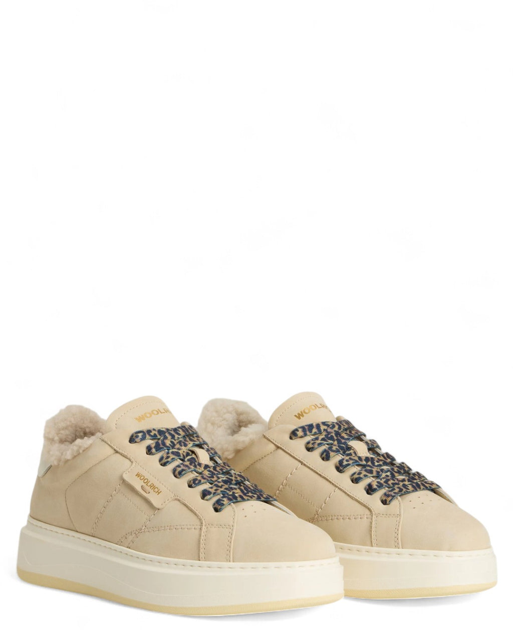 Sneakers Arrow in pelle di vitello con fodera in montone e lacci animalier, design artigianale per la stagione inverno donna.