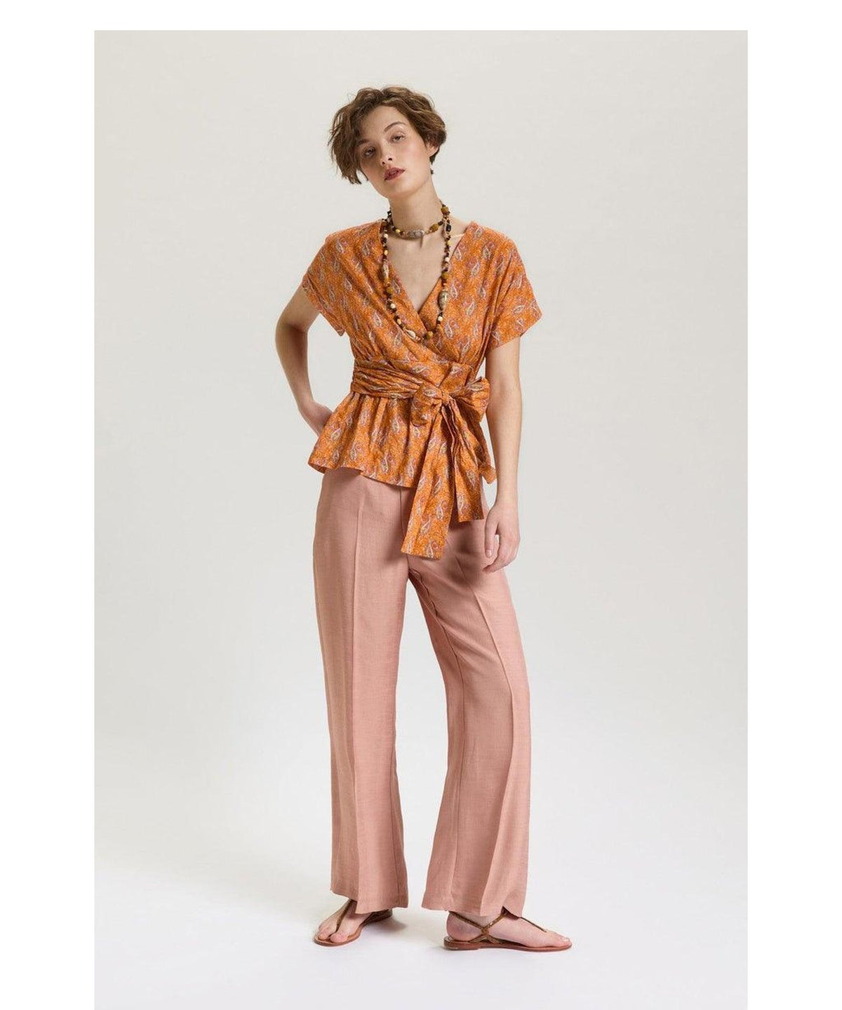 Pantalone Donna Gamba Dritta in Cady Fiammato 2