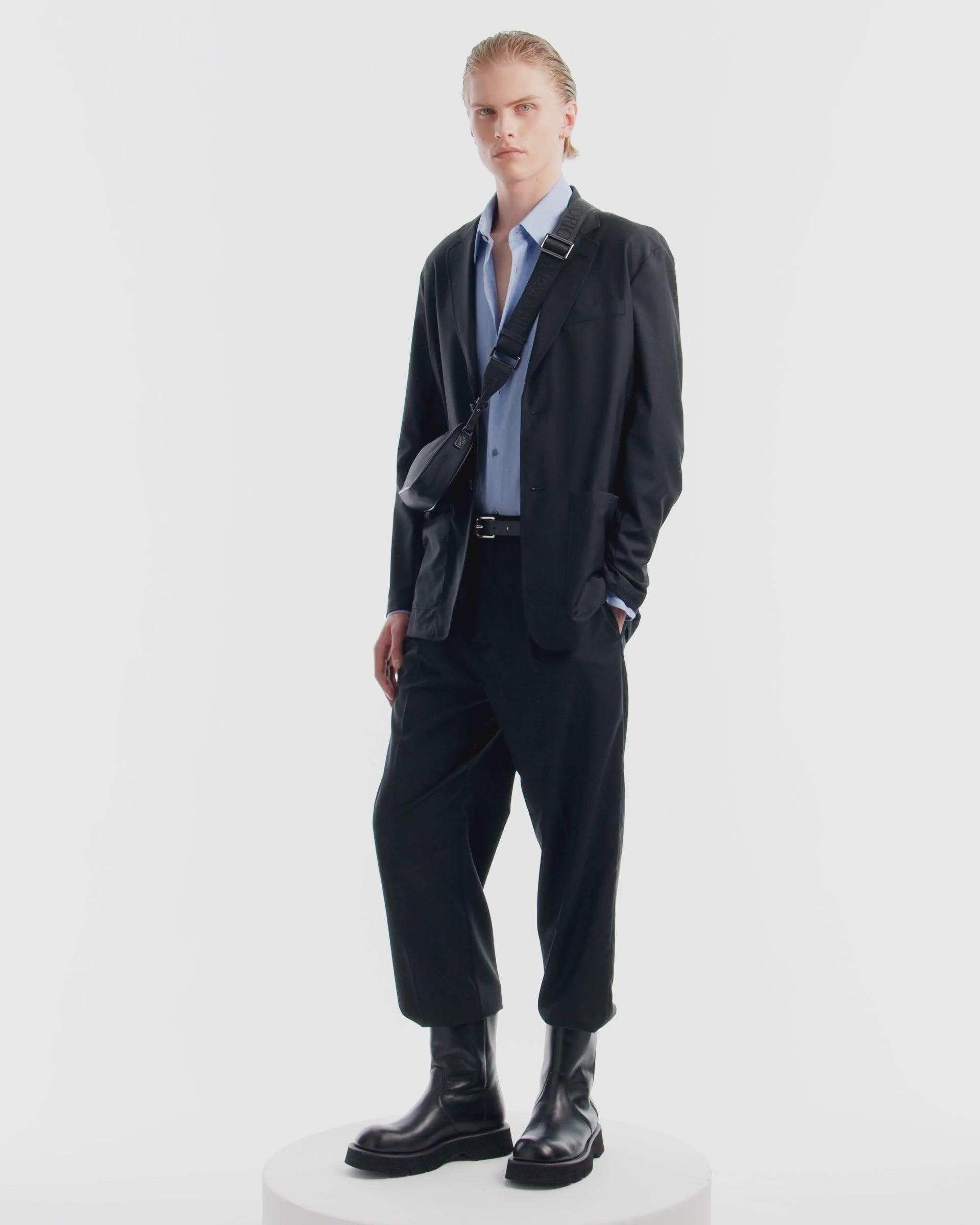 Borsa a Spalla in Nylon Riciclato con Tracolla Logata