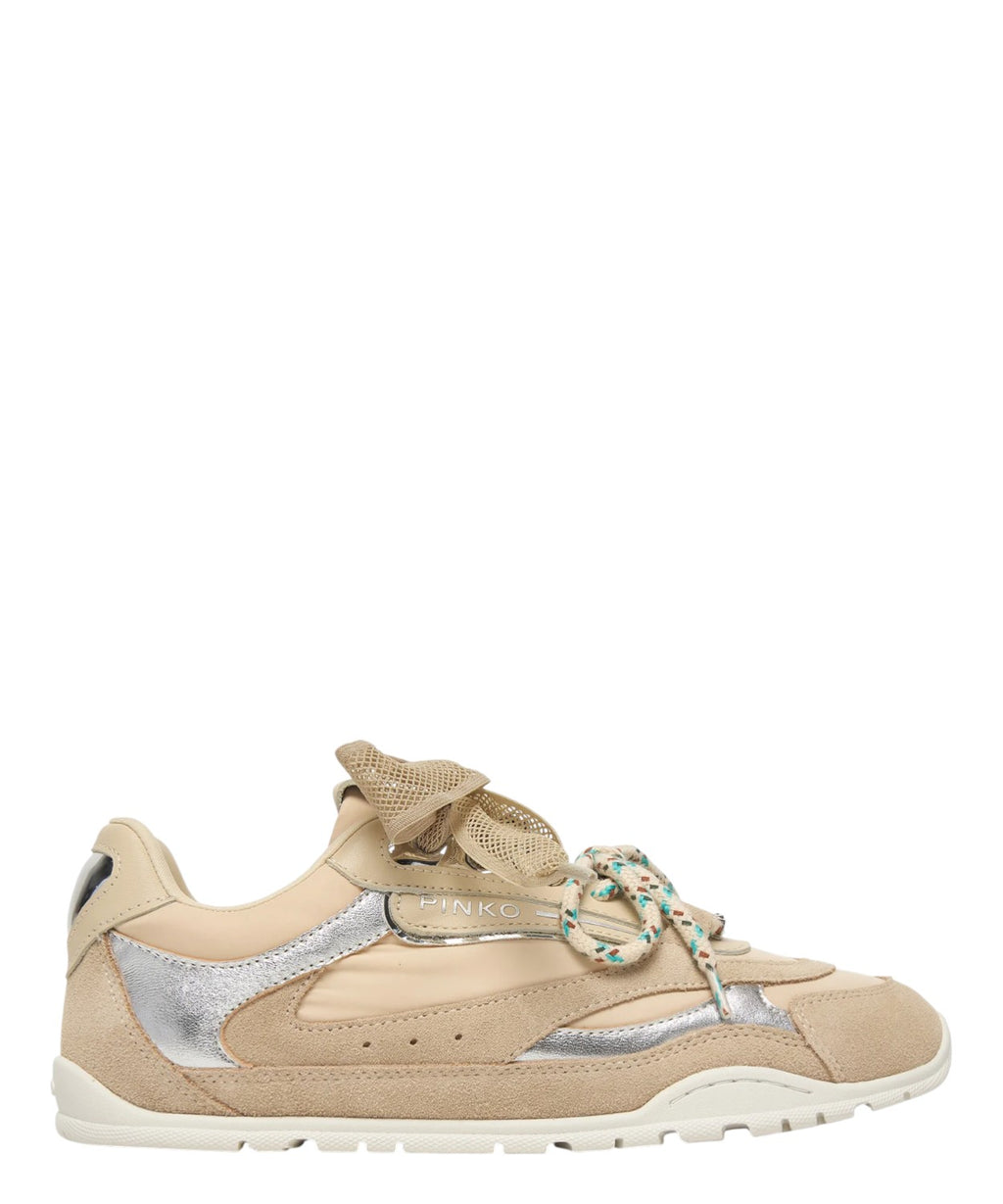 Sneakers Pinko YULIA 01 : style et confort avec double lacets